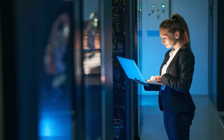 8 Strategic Reasons to Outsource Your IT Services